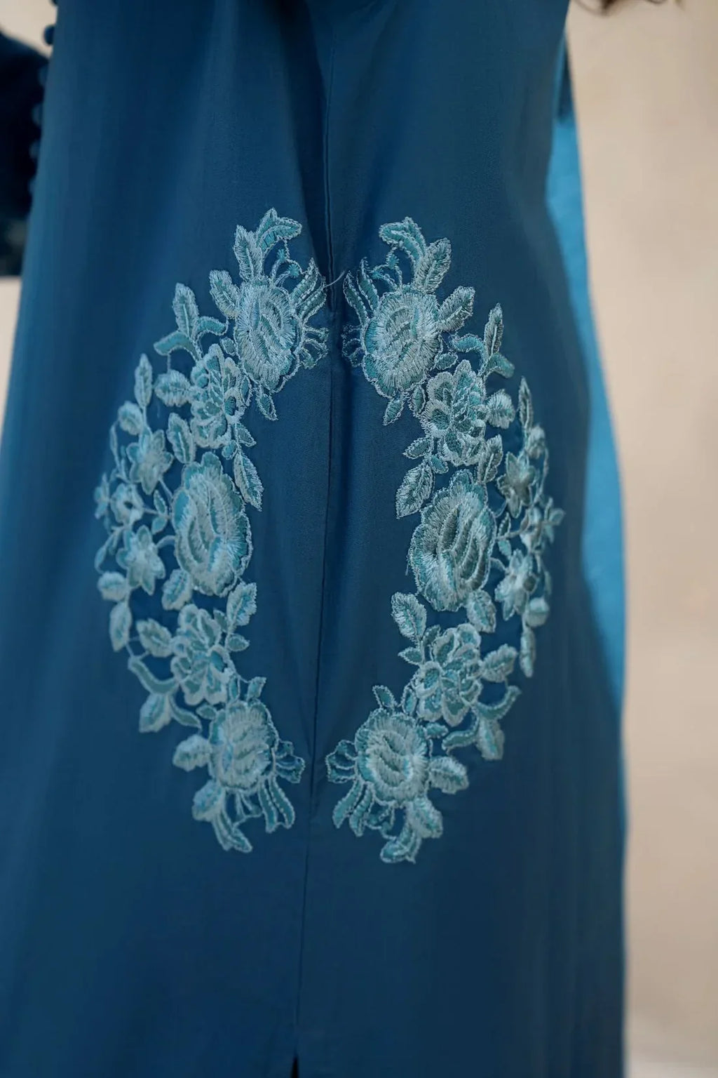 CHIC POCKET EMBROIDERED 2pc