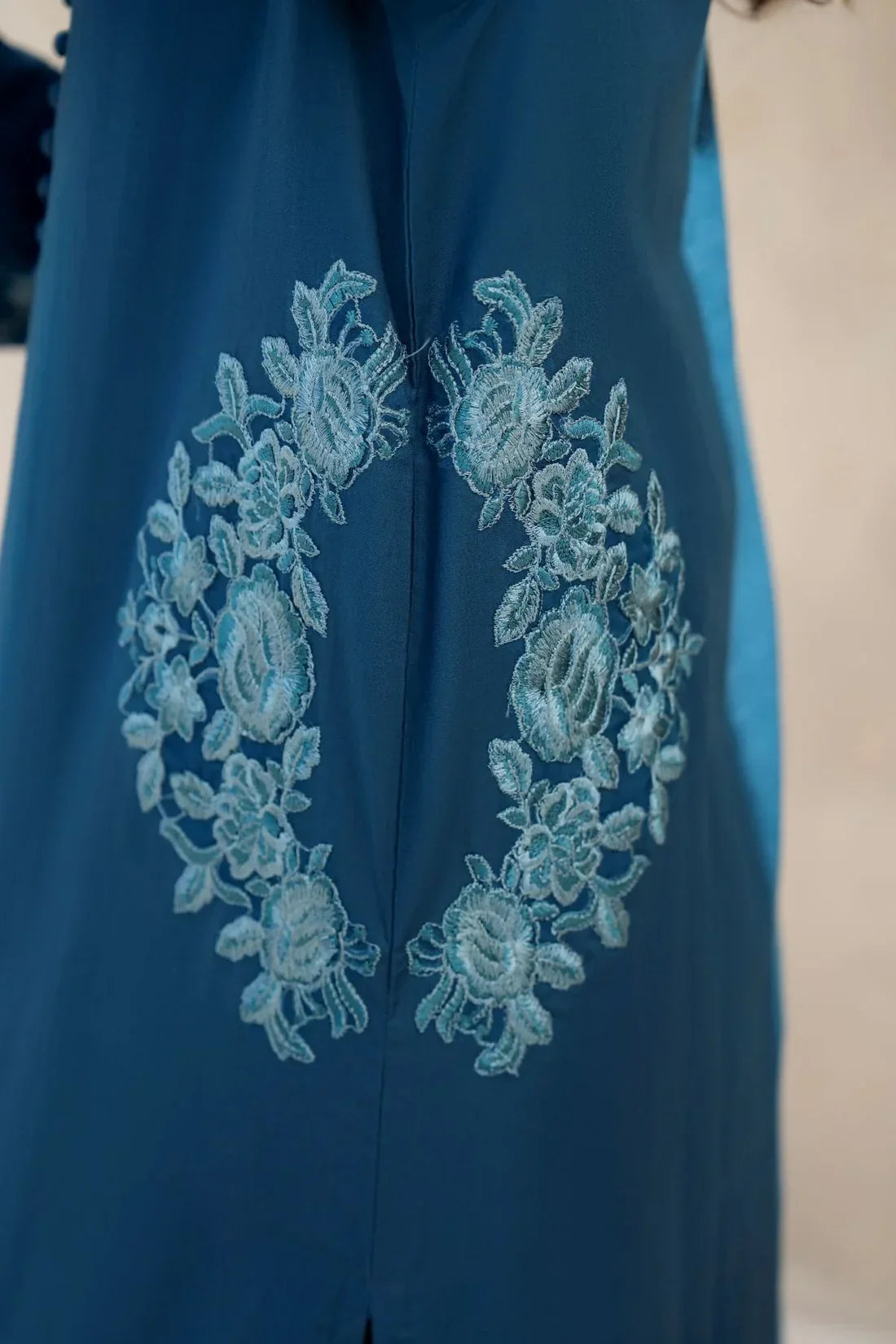 CHIC POCKET EMBROIDERED 2pc