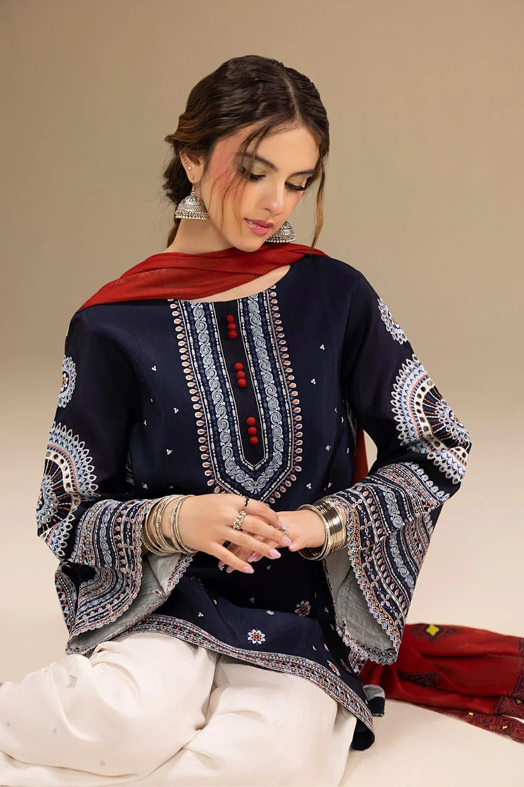 Noor E Hoor