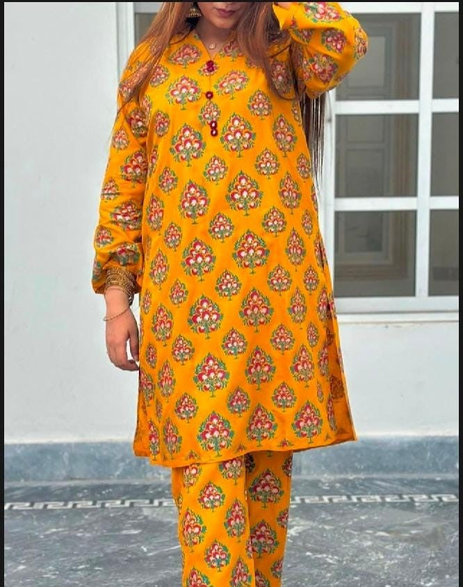 2-Piece stiched leaf printed suit