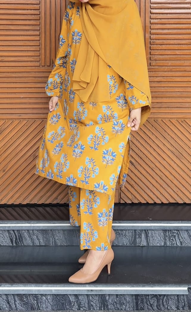 Floral Stiched 2-Piece Suit