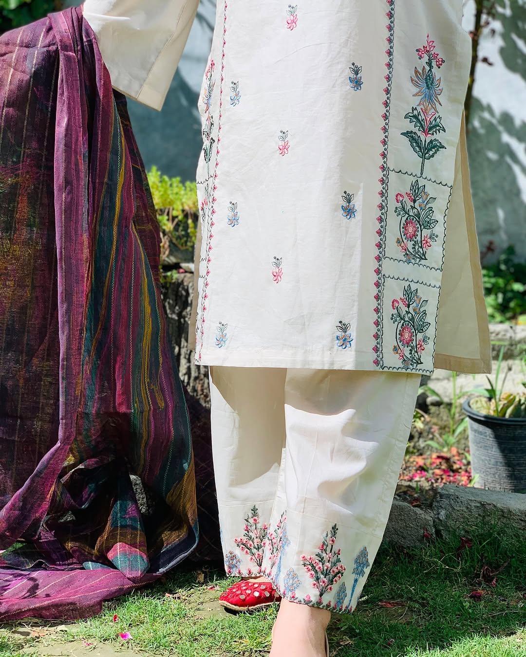 Naz Embroidered 2pc